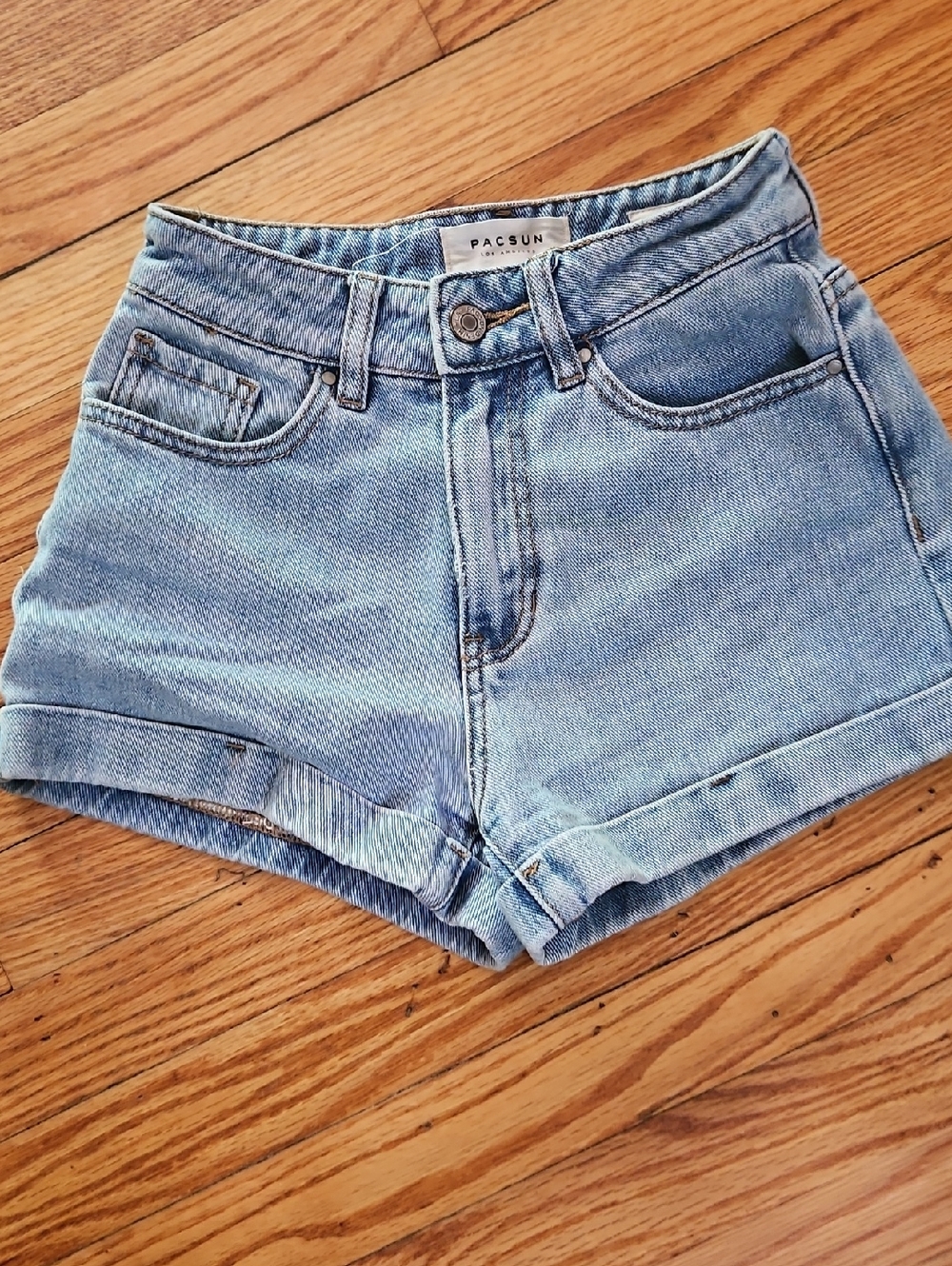 PacSun Light Wash High-Rise Cuffed Denim Shorts Size 22/xxs